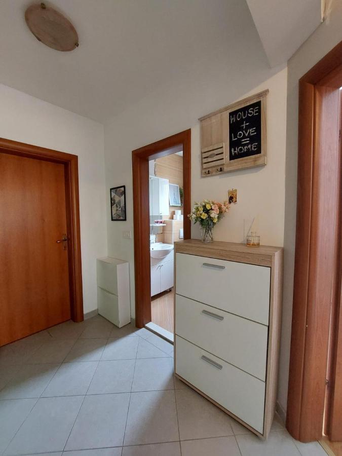 Apartment Vira Makarska Eksteriør bilde