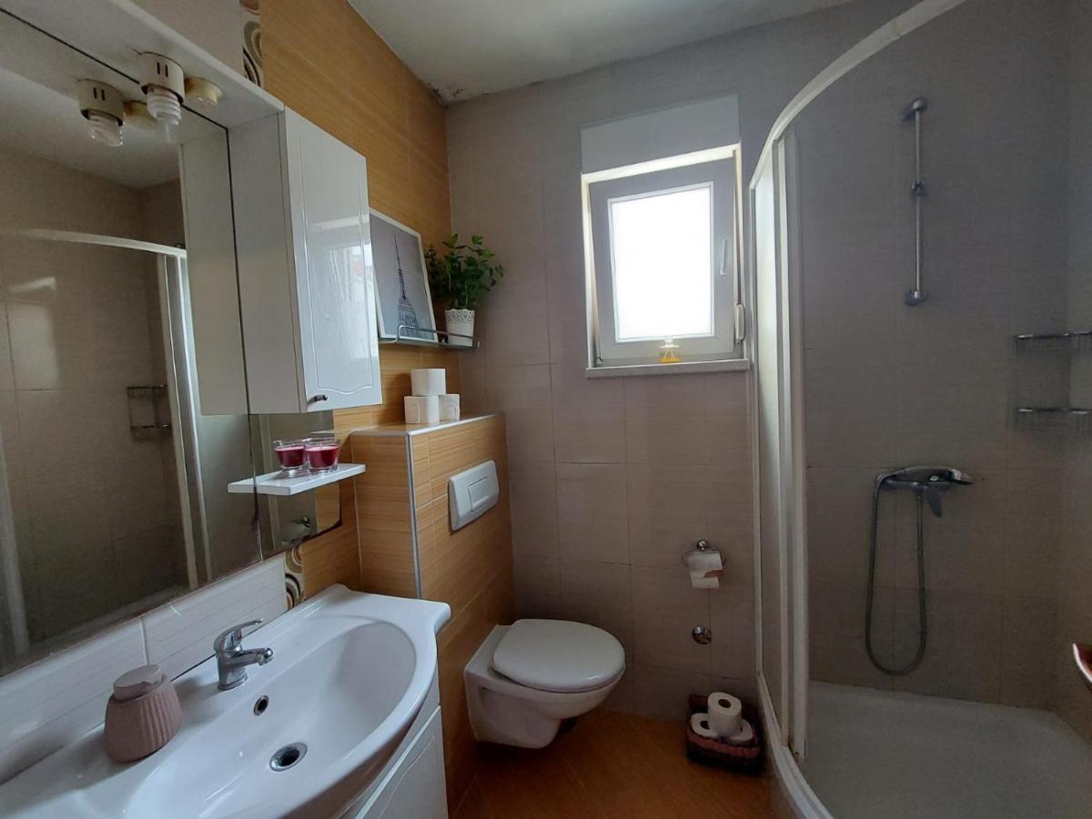 Apartment Vira Makarska Eksteriør bilde